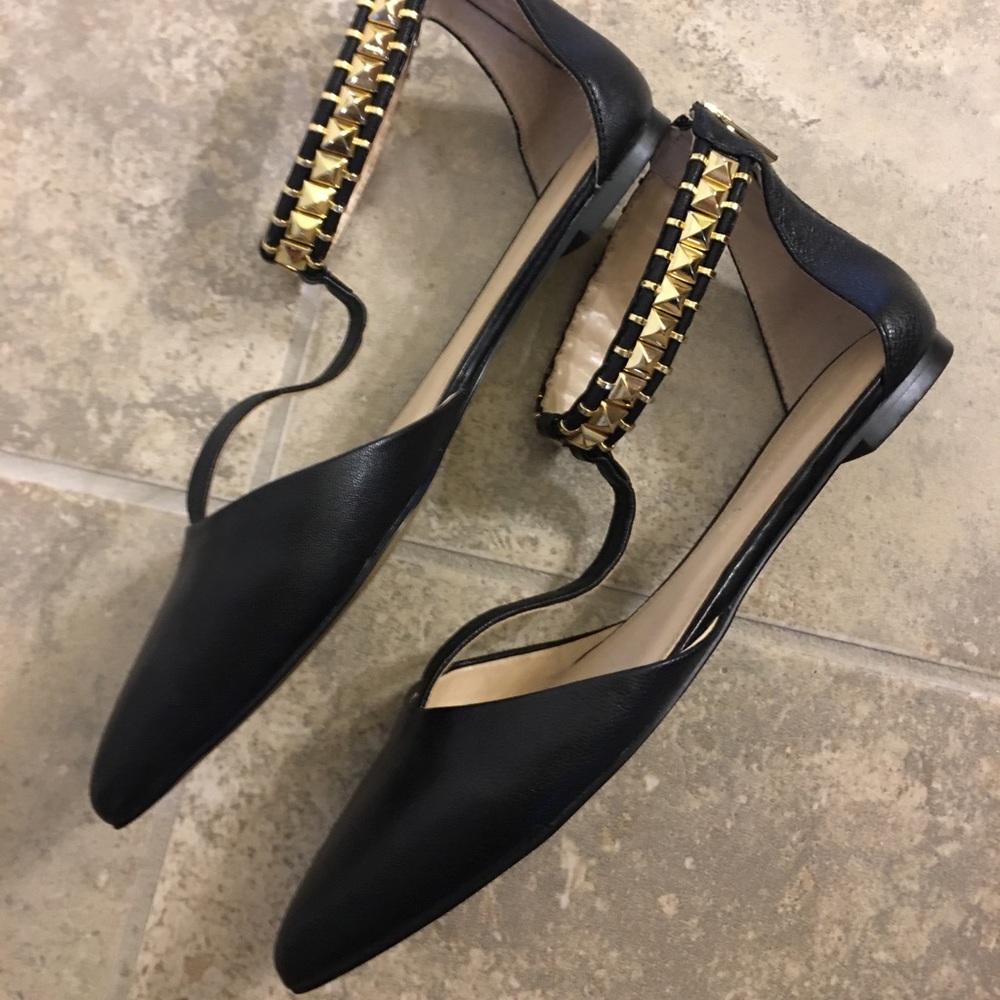 Banana Republic Black D’orsay Flats ✨